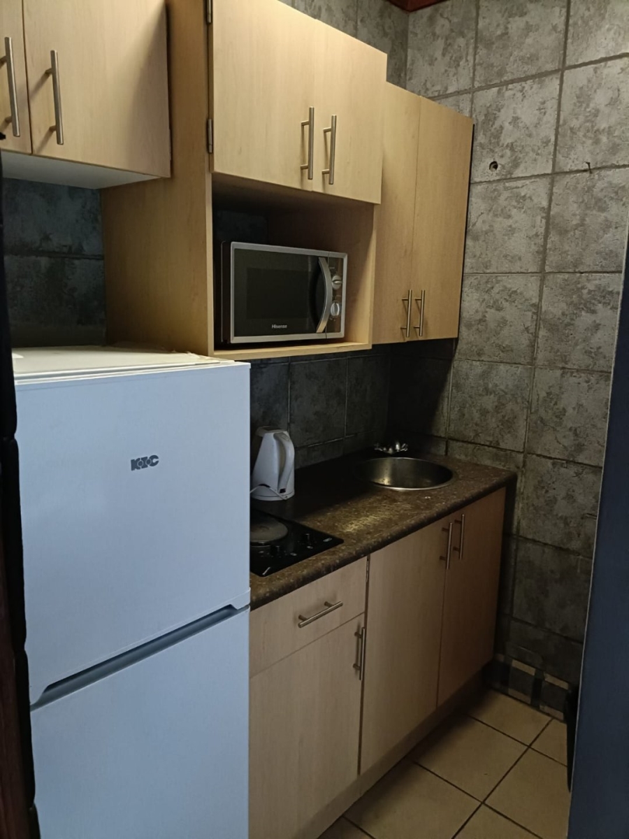 1 Bedroom Property for Sale in Brandwag Free State